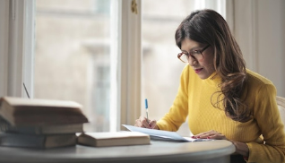 Podnoszenie Kompetencji Pracowników Administracyjnych i Kadrowych.
